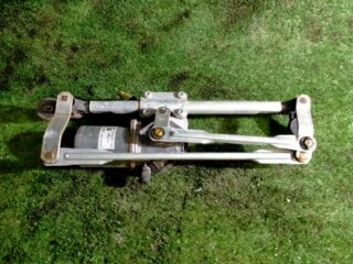 MOTOR LIMPIA TRASERO OPEL CORSA E GSi - fotografía 4