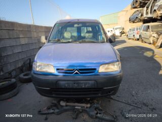 FARO IZQUIERDO CITROEN BERLINGO 1.9 19 D SX Modutop Familiar - fotografía 3