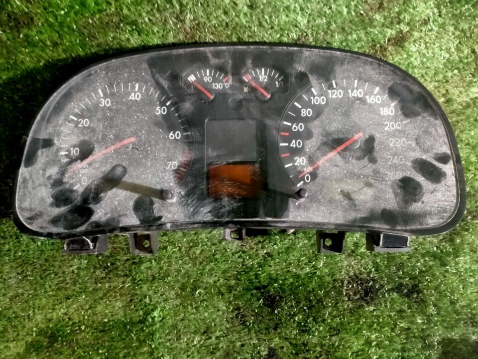 CUADRO INSTRUMENTOS VOLKSWAGEN GOLF IV BERLINA (1J1)(10.1997) Conceptline