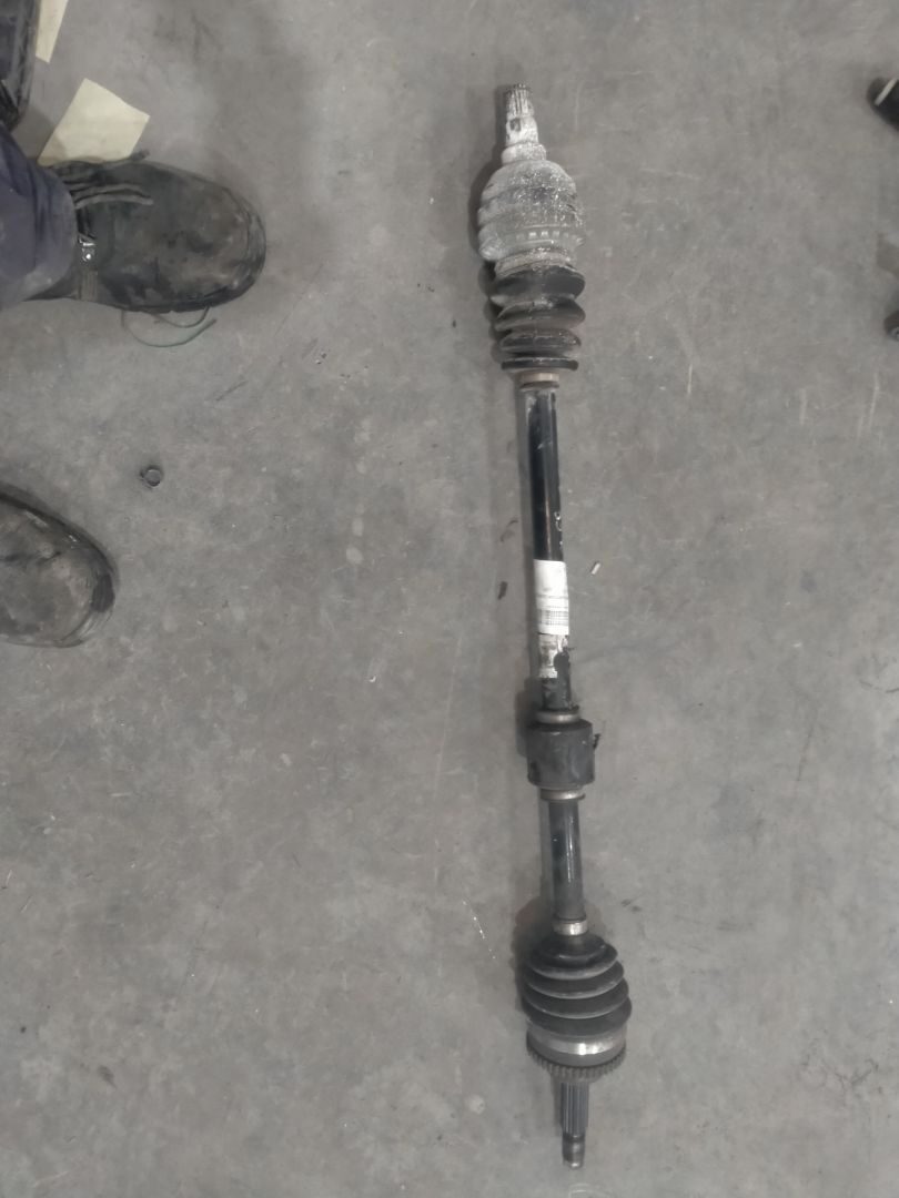 TRANSMISION DELANTERA DERECHA CHEVROLET AVEO HATCHBACK LT
