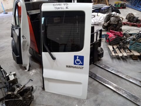 PUERTA TRASERA DERECHA RENAULT TRAFIC III FURGÓN L2H1 29t