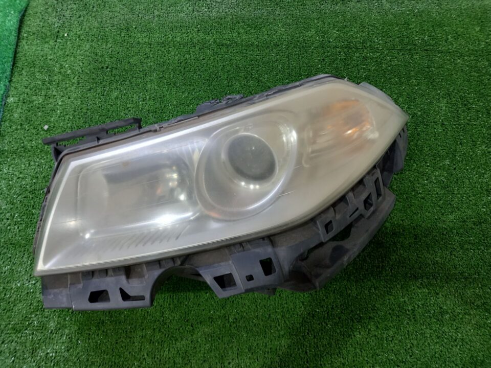 FARO IZQUIERDO RENAULT MEGANE II BERLINA 5P Authentique