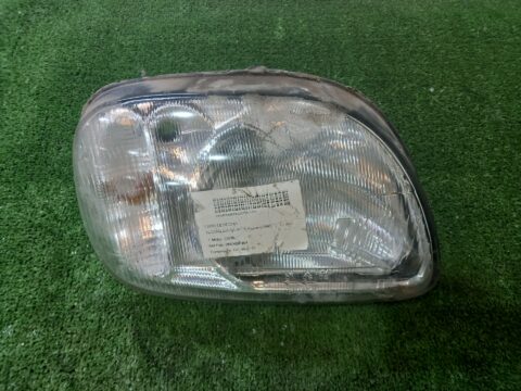 FARO DERECHO NISSAN MICRA (K11) Alpine (1996)