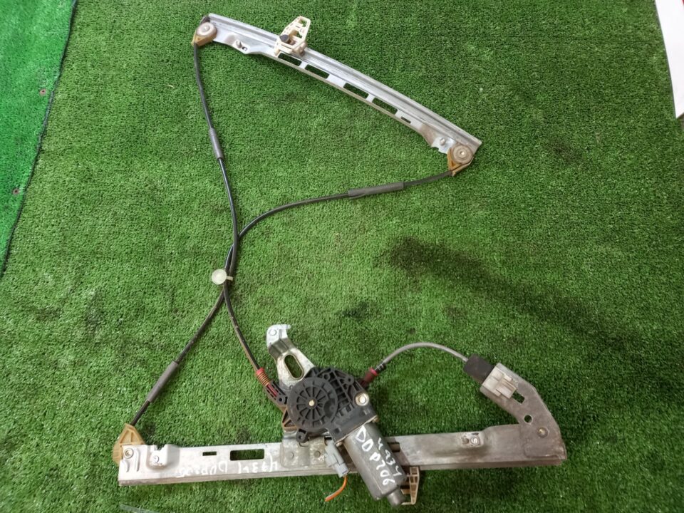 ELEVALUNAS DELANTERO DERECHO PEUGEOT 206 XS