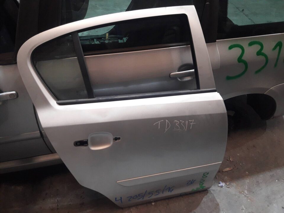 PUERTA TRASERA DERECHA OPEL CORSA D Limited Edition