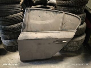 PUERTA TRASERA IZQUIERDA BMW SERIE 1 BERLINA (E81E87) 118d - fotografía 1