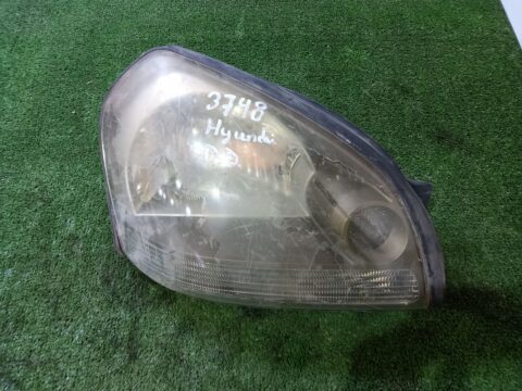 FARO DERECHO HYUNDAI TUCSON (JM) 2.7 Style 4X4