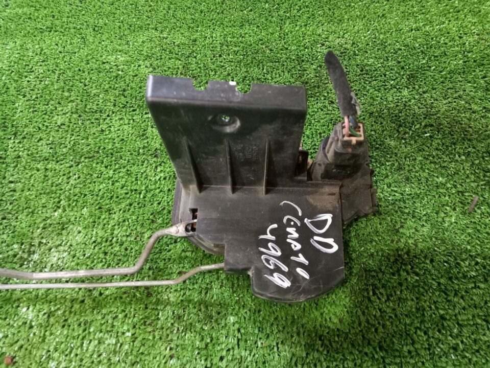 CERRADURA PUERTA DELANTERA DERECHA KIA CERATO (LD)