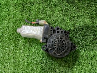 MOTOR ELEVALUNAS DELANTERO DERECHO KIA CERATO (LD) - fotografía 1