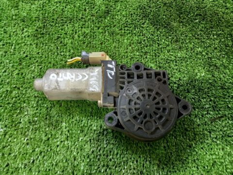 MOTOR ELEVALUNAS TRASERO DERECHO KIA CERATO (LD)