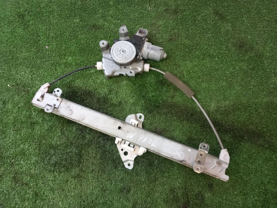 ELEVALUNAS DELANTERO DERECHO NISSAN JUKE (F15E) Acenta