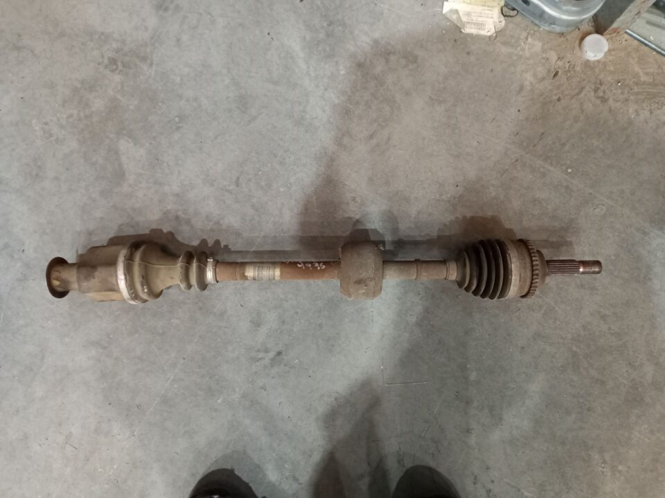 TRANSMISION DELANTERA DERECHA RENAULT CLIO II FASE II (BCB0) Authentique