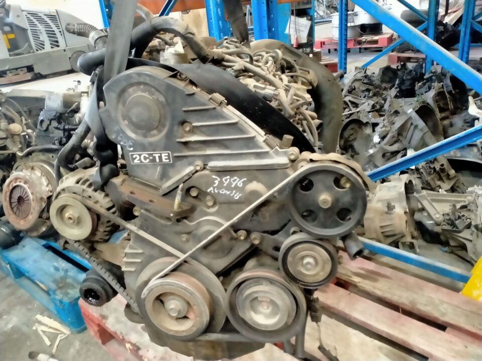 MOTOR COMPLETO TOYOTA AVENSIS BERLINA (T22) 2.0 TD Luna (4-ptas.)