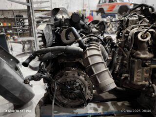MOTOR COMPLETO RENAULT CLIO III 20 Aniversario - fotografía 3