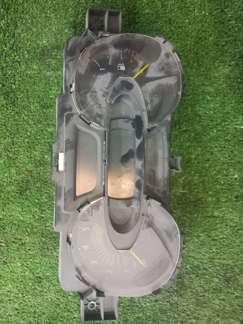 CUADRO INSTRUMENTOS RENAULT TRAFIC III COMBI Mixto N1 L1H1 28t (56 plazas)