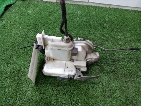 CERRADURA PUERTA DELANTERA DERECHA SEAT CORDOBA BERLINA (6K2) Aniversario
