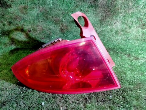 PILOTO TRASERO IZQUIERDO SEAT LEON (1P1) Comfort Limited