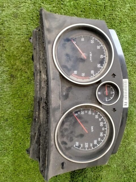 CUADRO INSTRUMENTOS OPEL ASTRA H BERLINA Cosmo