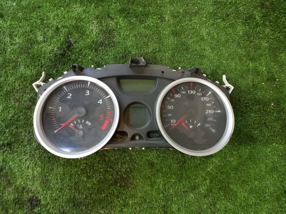 CUADRO INSTRUMENTOS RENAULT MEGANE II BERLINA 5P Authentique