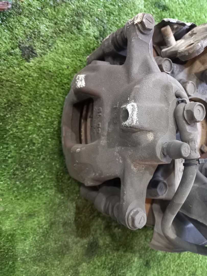 PINZA DE FRENO DELANTERA IZQUIERDA TOYOTA AURIS TOURING SPORTS (E18) Active