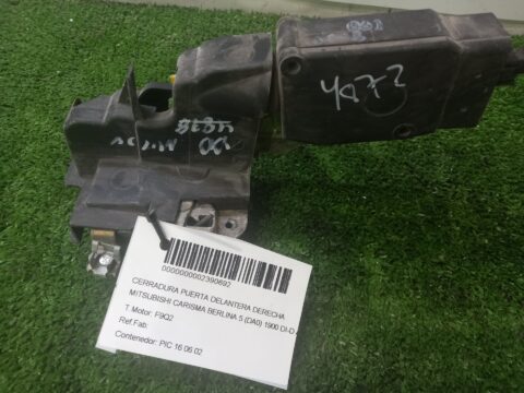 CERRADURA PUERTA DELANTERA DERECHA MITSUBISHI CARISMA BERLINA 5 (DA0) 1900 DI-D Avance