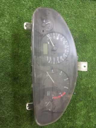 CUADRO INSTRUMENTOS MITSUBISHI CARISMA BERLINA 5 (DA0) 1900 DI-D Avance - fotografía 1