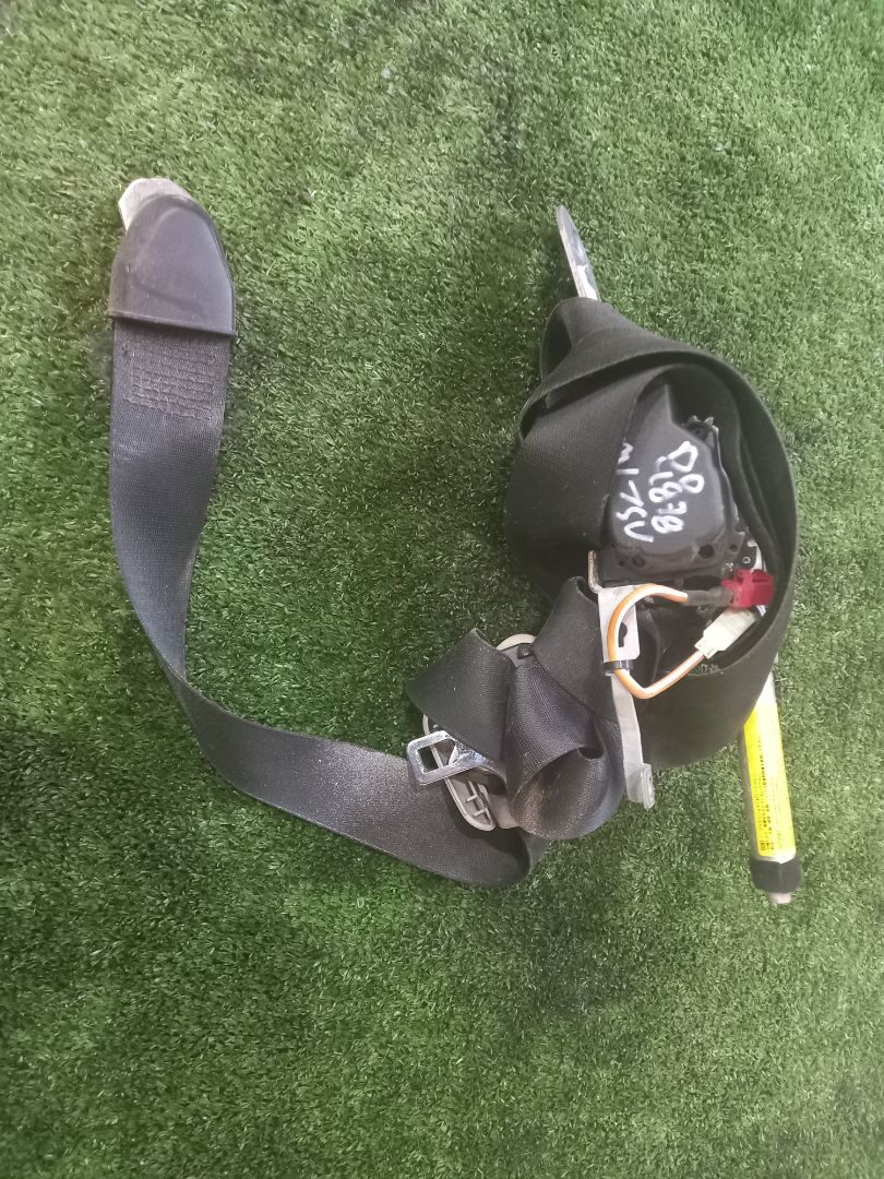 CINTURON SEGURIDAD DELANTERO DERECHO MITSUBISHI CARISMA BERLINA 5 (DA0) 1900 DI-D Avance