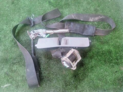 CINTURON SEGURIDAD DELANTERO DERECHO OPEL CORSA D 111 Years