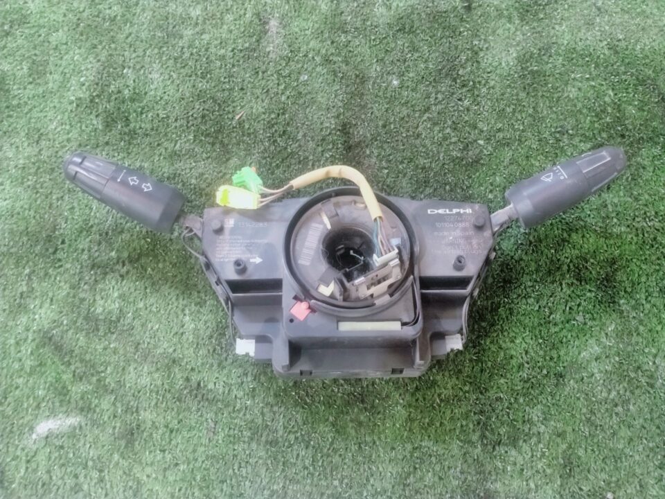 MANDO MULTIFUNCION OPEL CORSA D 111 Years