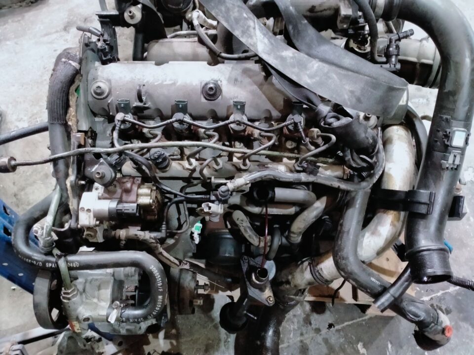 MOTOR COMPLETO MITSUBISHI CARISMA BERLINA 5 (DA0) 1900 DI-D Avance