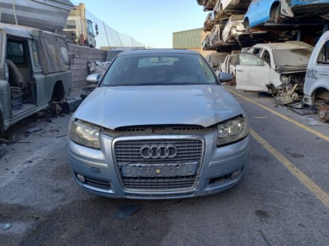 PARAGOLPES DELANTERO AUDI A3 (8P1) 1.6 Ambiente