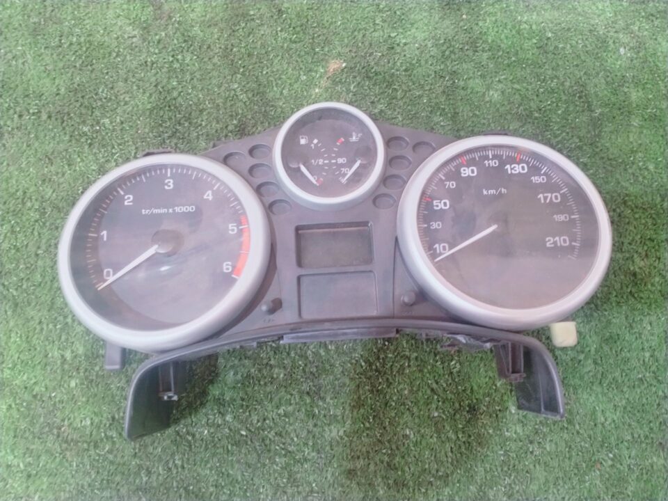 CUADRO INSTRUMENTOS PEUGEOT 207 Confort