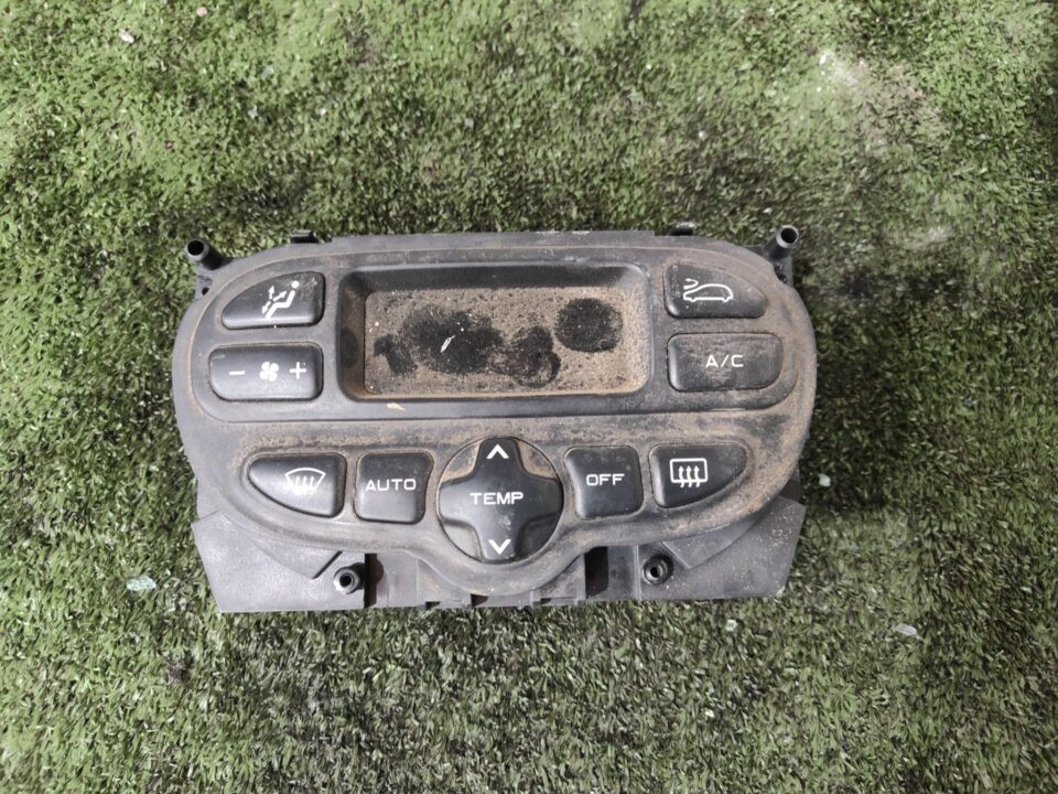 MANDO CALEFACCION AIRE ACONDICIONADO CITROEN XSARA PICASSO 1.6 16V Exclusive