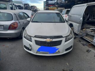 FARO DERECHO CHEVROLET CRUZE L - fotografía 3